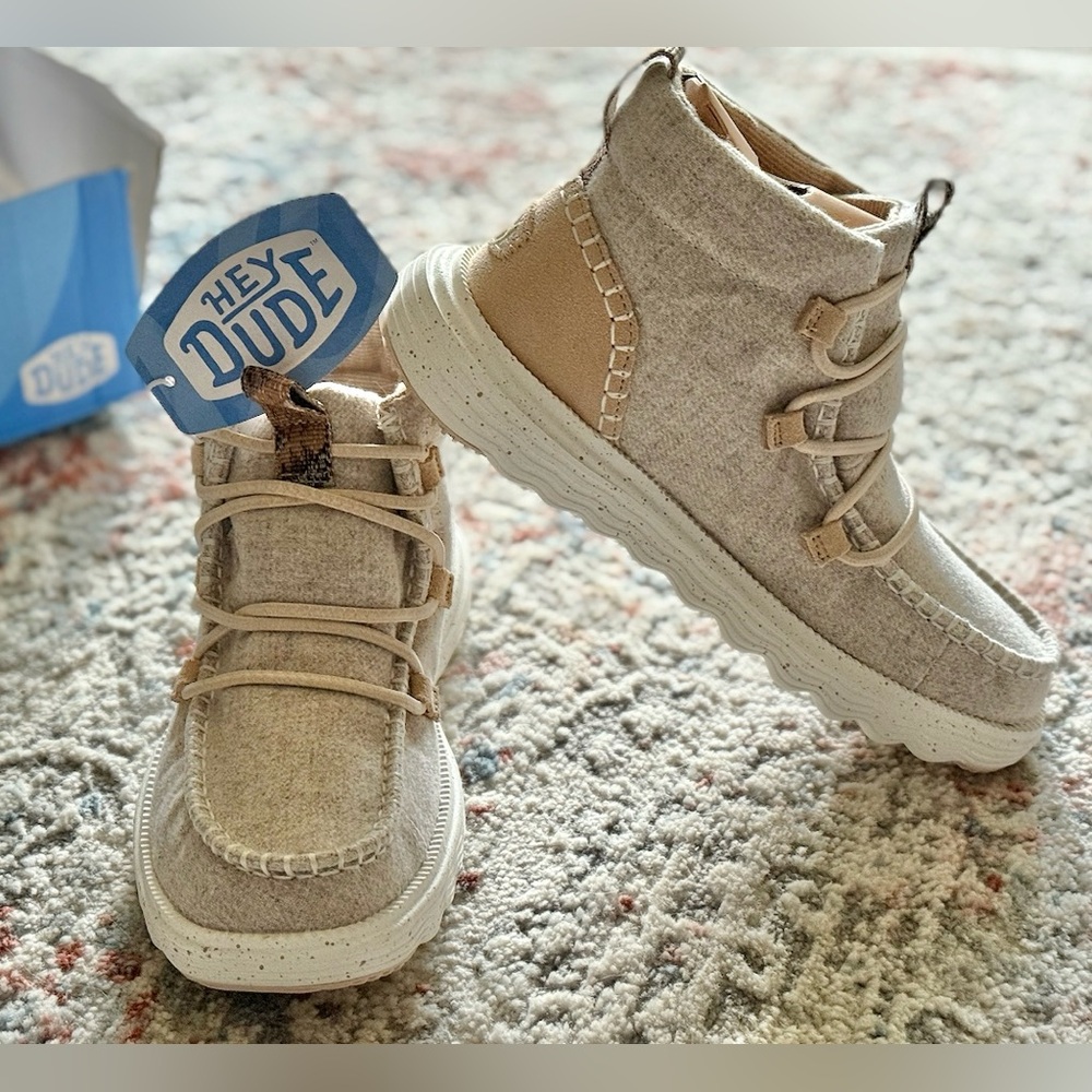 Hey Dude Reyes Boot / COZY! Gray Tan / NWT sz. 8
